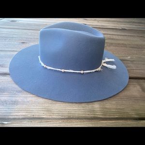 Wyeth wide brim 4” adjustable incredible New